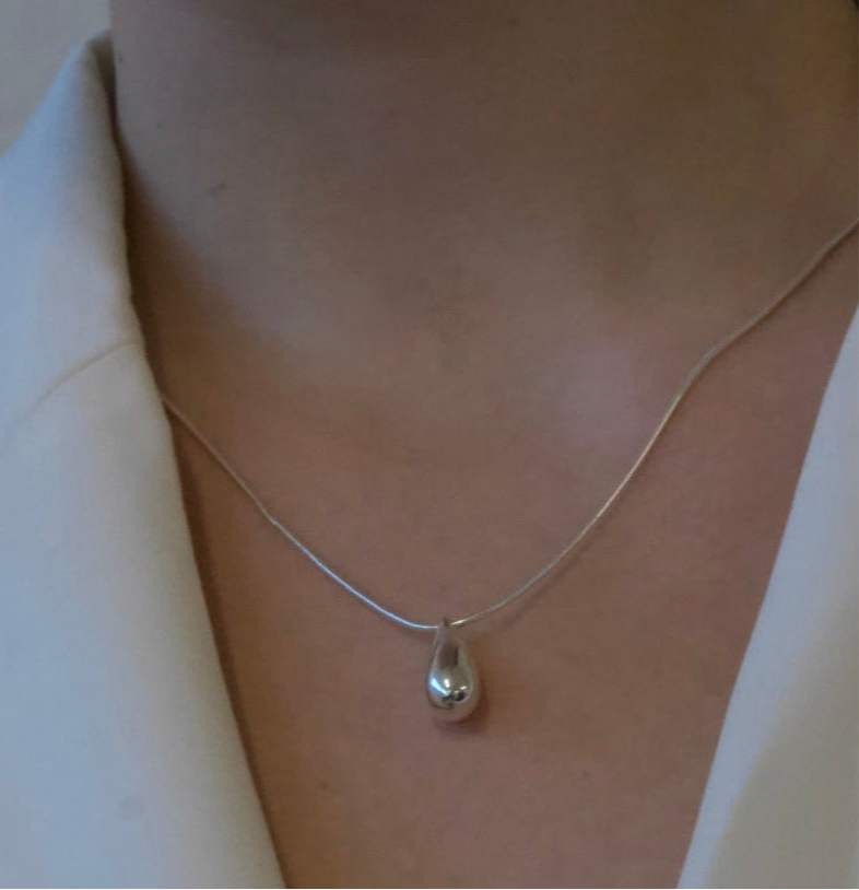 Alina necklace