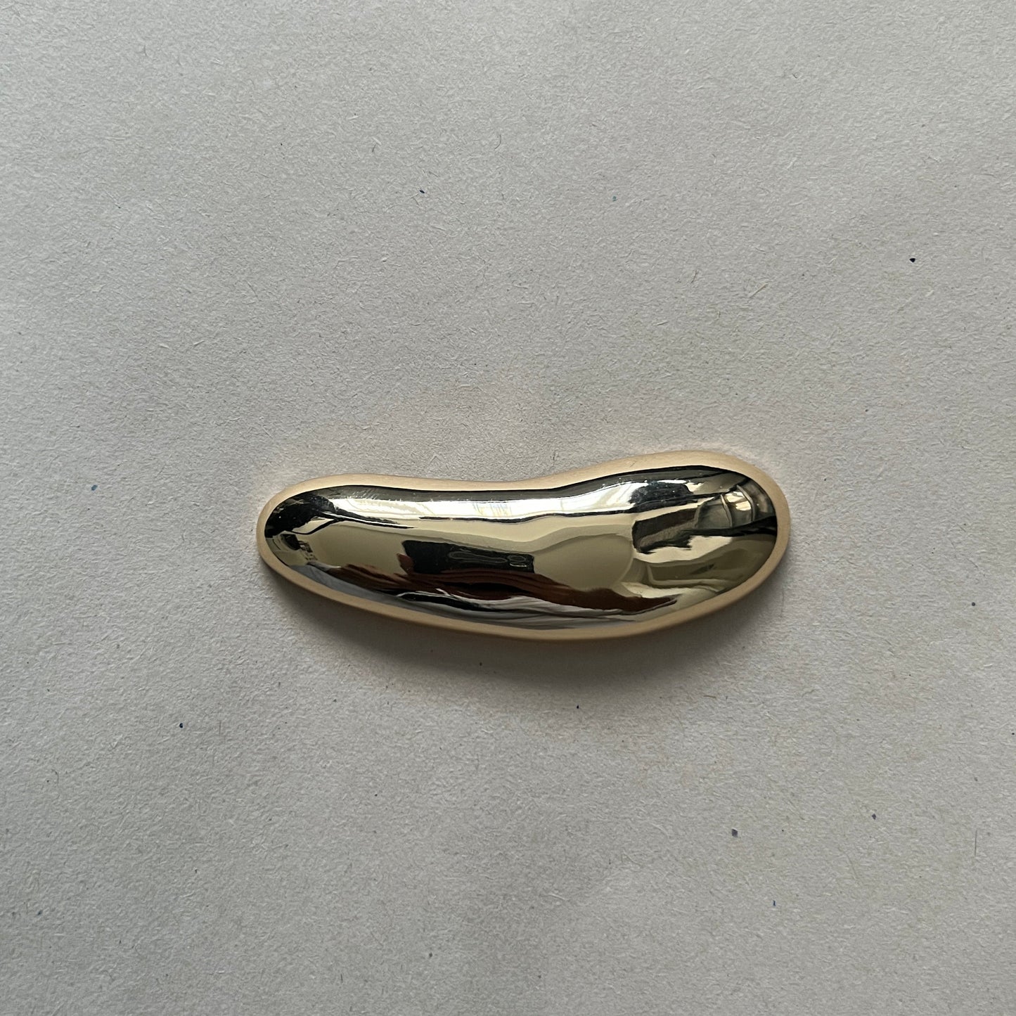 Lune brooch gold