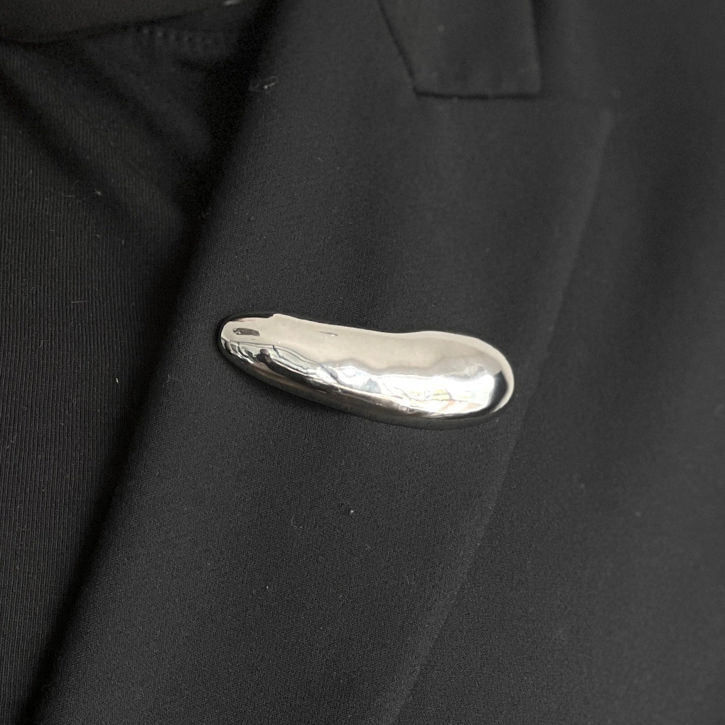 Lune brooch