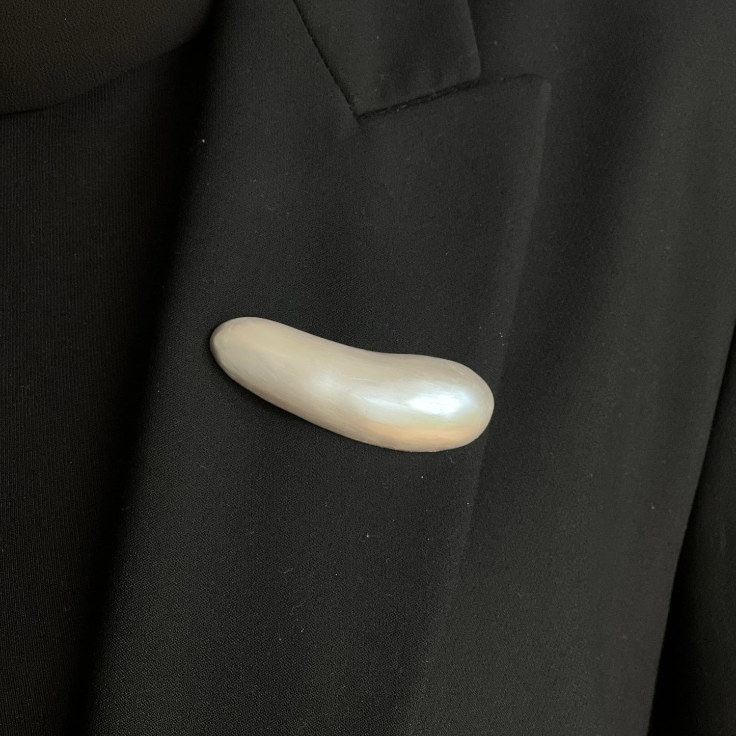 Lune brooch frosted
