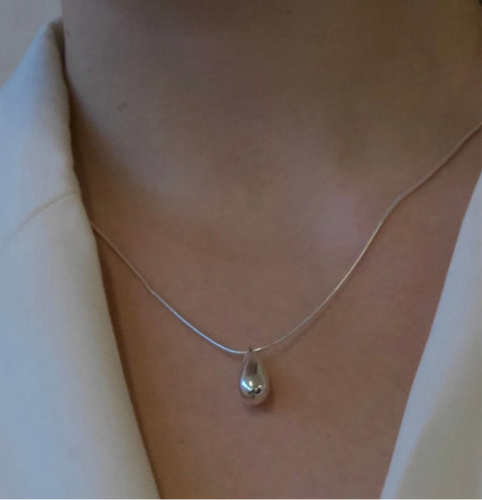 Alina necklace