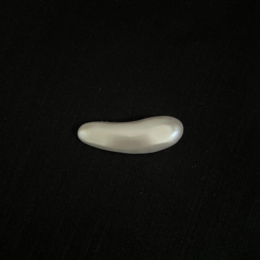 Lune brooch frosted
