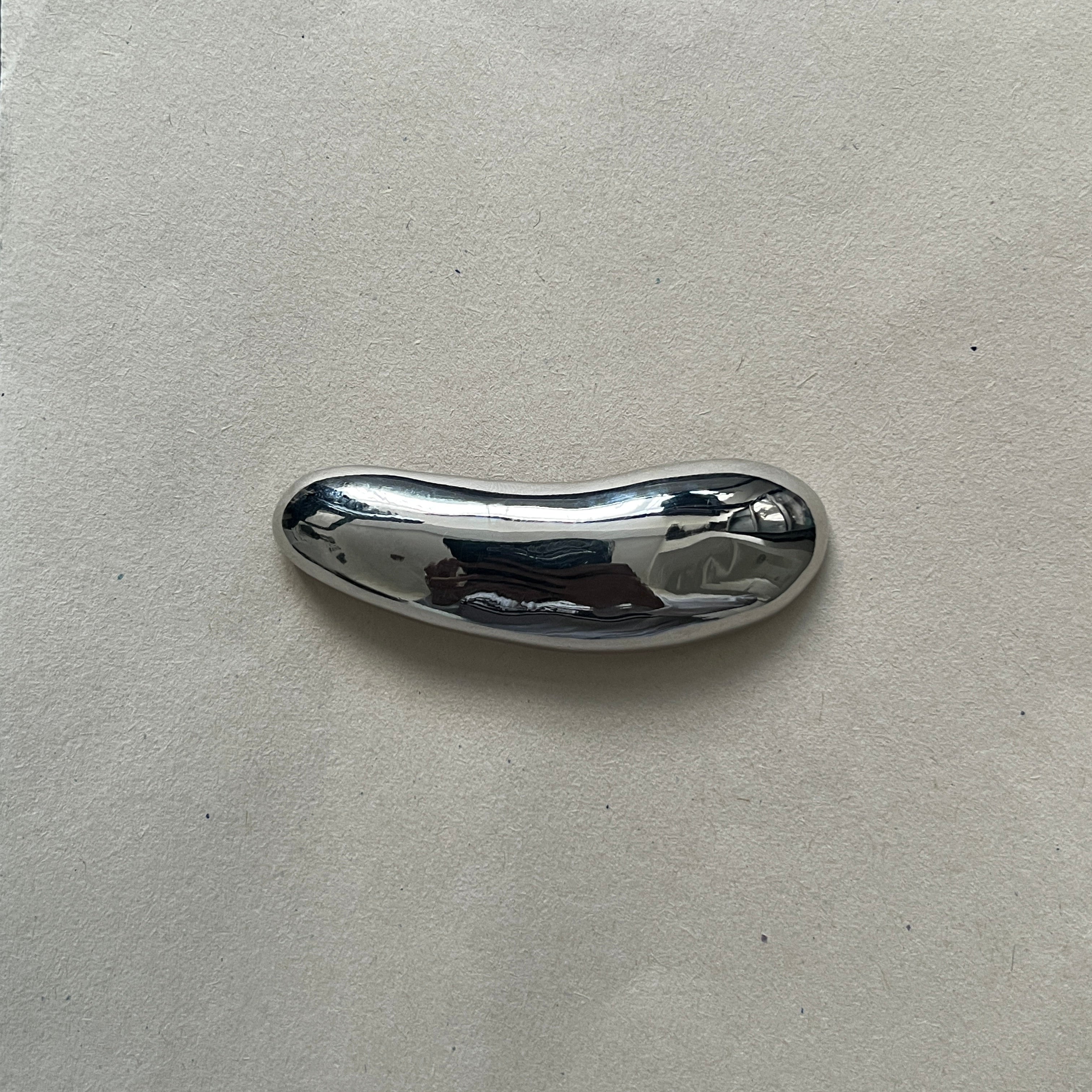 Lune brooch
