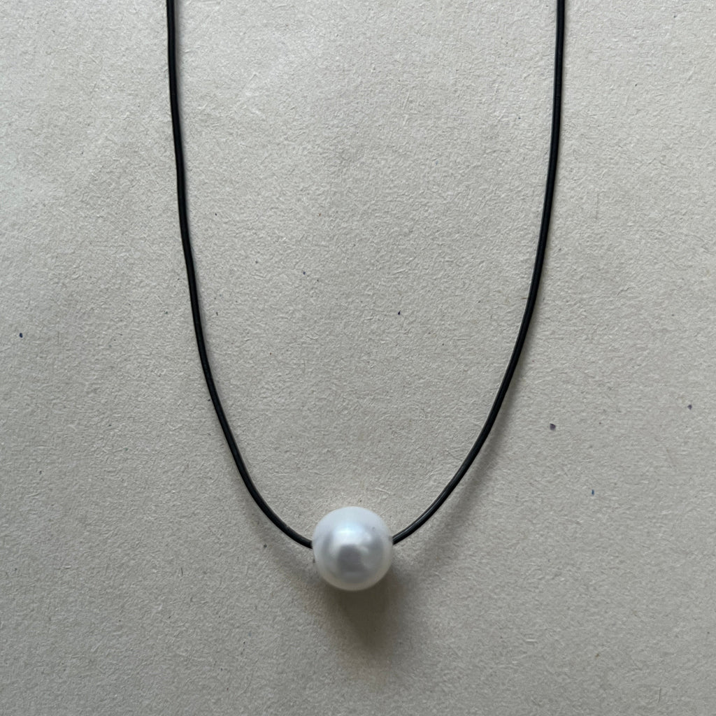 Vara necklace