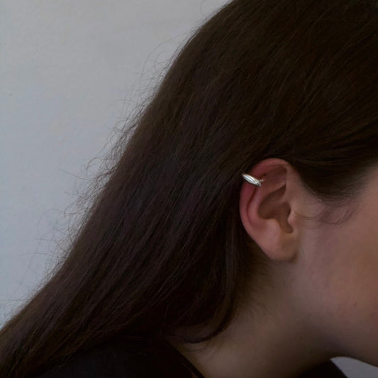Luminis ear cuff