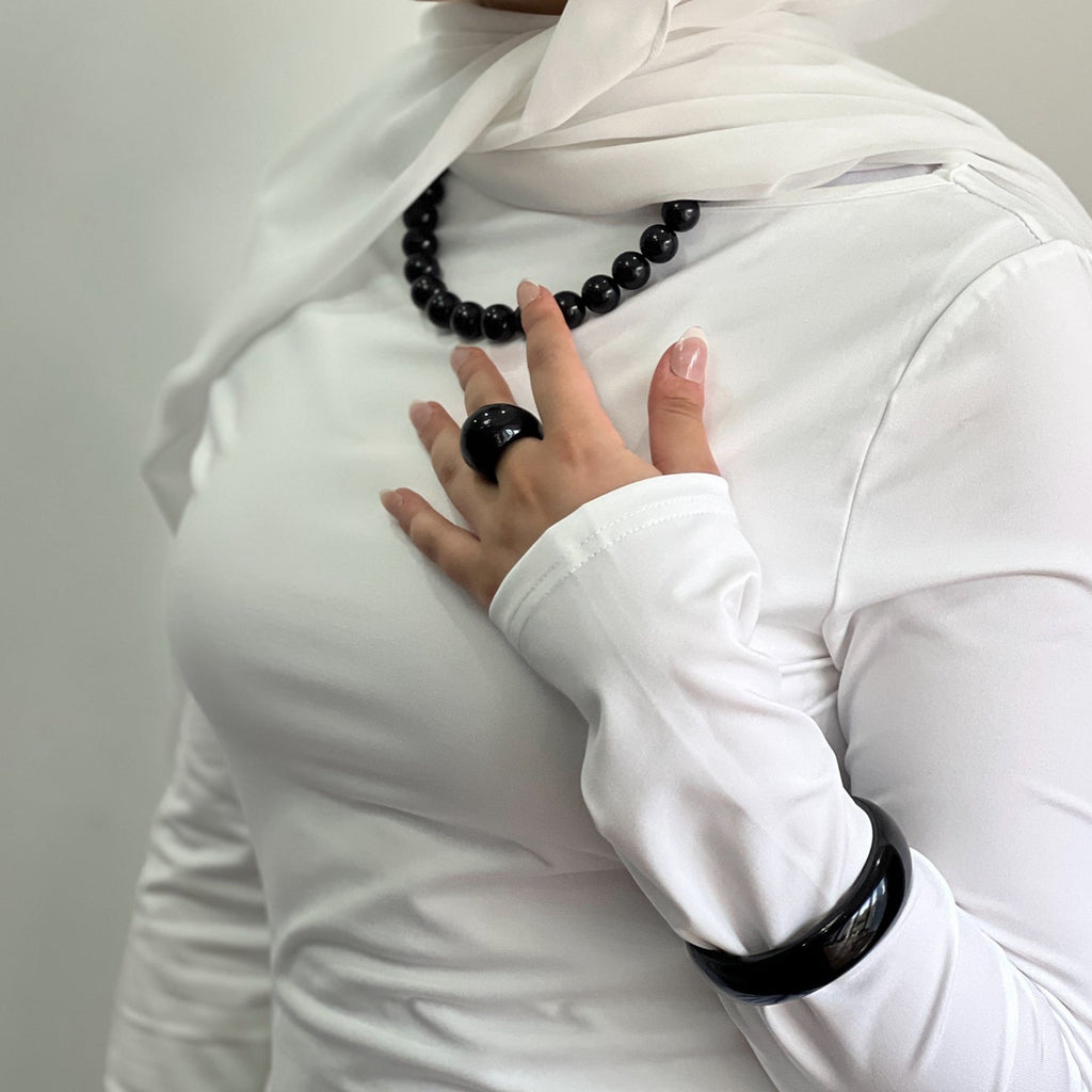 Noir necklace