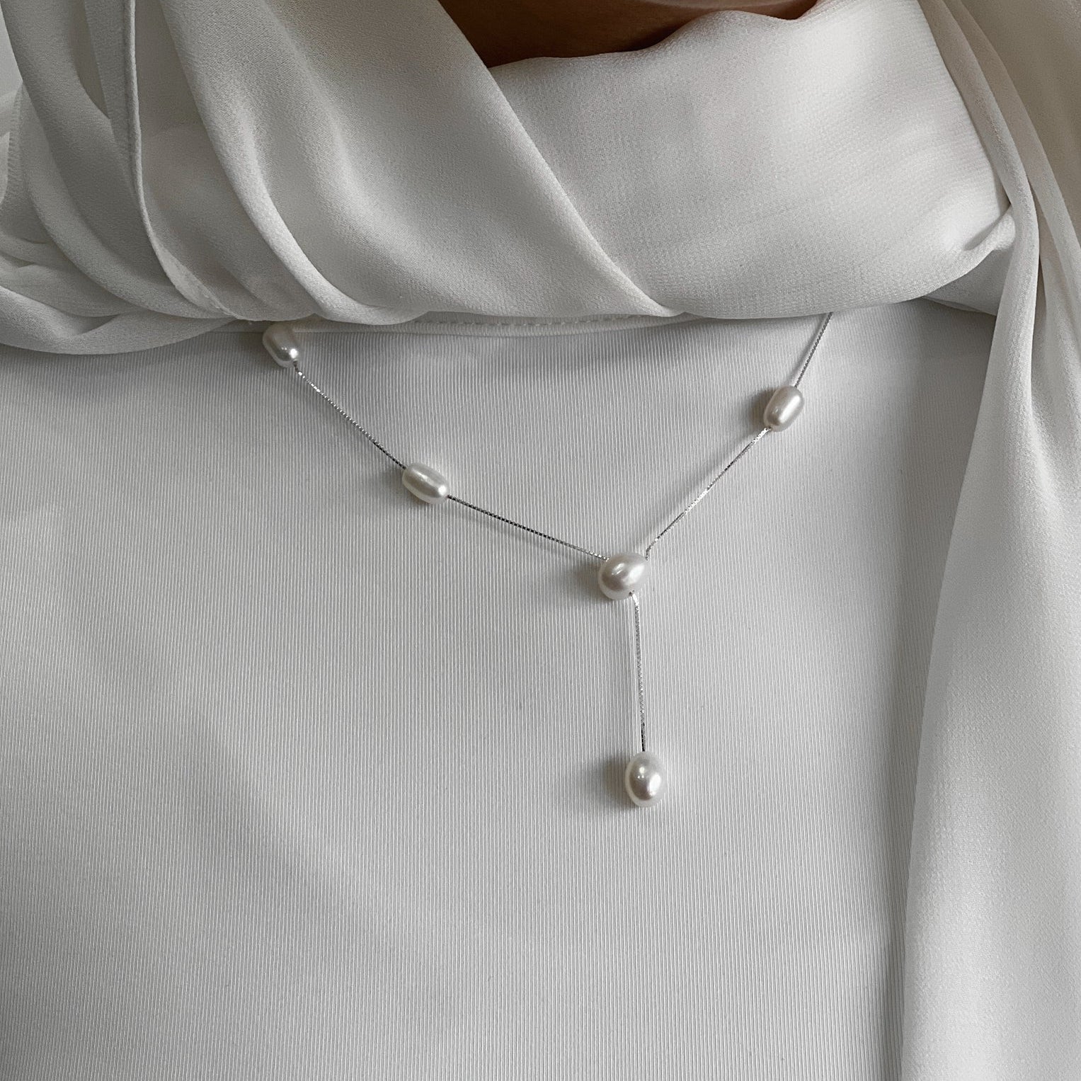 Lustra necklace